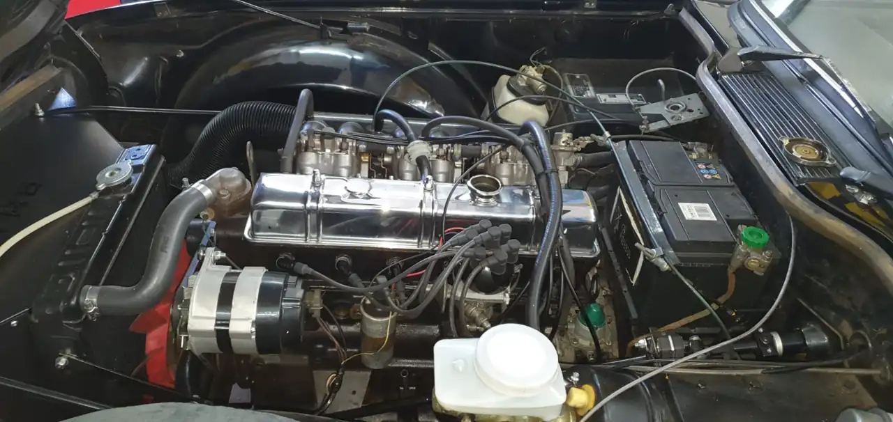 Reihensechszylinder des Triumph TR6